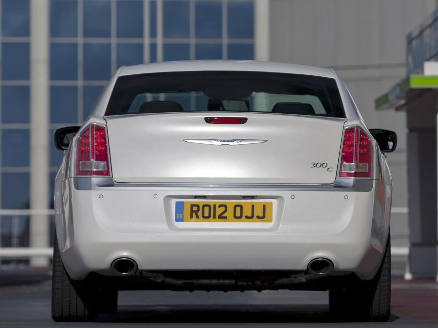  Chrysler 300C 2012 года  (UK) (фото 85 из 91)